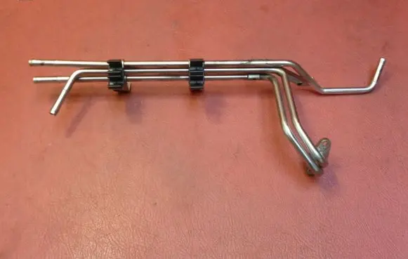 Volkswagen Golf VII Engine coolant pipe/hose 03F121497B