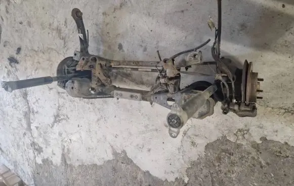 Volvo V40 Rear subframe 