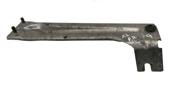 Fender mounting bracket