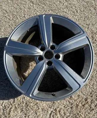 Audi e-tron R20 alloy rim 4KE601025S