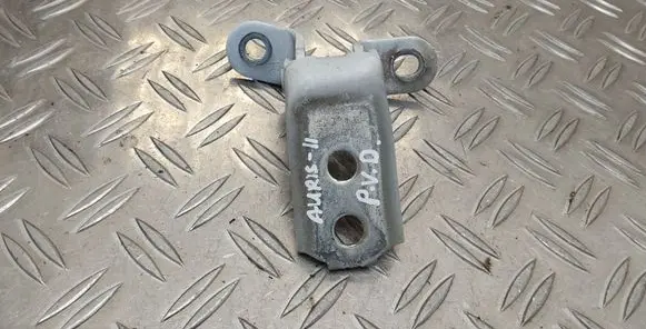 Toyota Auris 150 Front door upper hinge