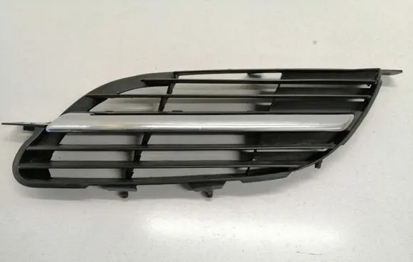 Nissan Almera N16 Front bumper lower grill 9381M010 2615I01