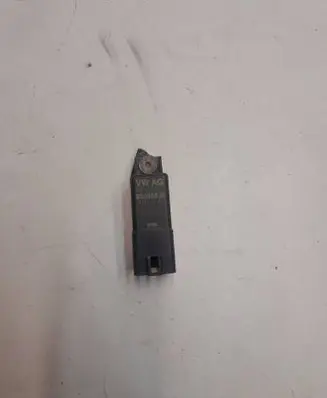 Volkswagen Caddy Glow plug pre-heat relay 038907281D 2231448 0522120504