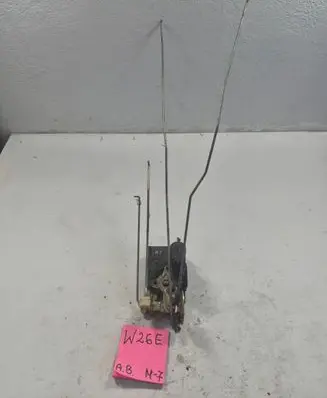 Mazda MPV II LW Front door lock 45454545