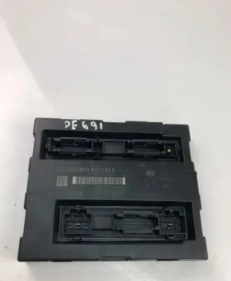 Audi A4 S4 B8 8K Central body control module 8K0907064C