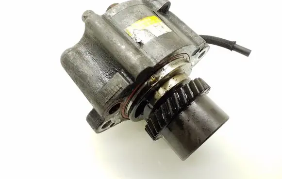 Toyota Hiace (H200) Vacuum pump 