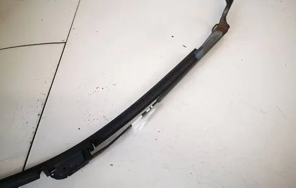 Renault Clio II Front wiper blade arm