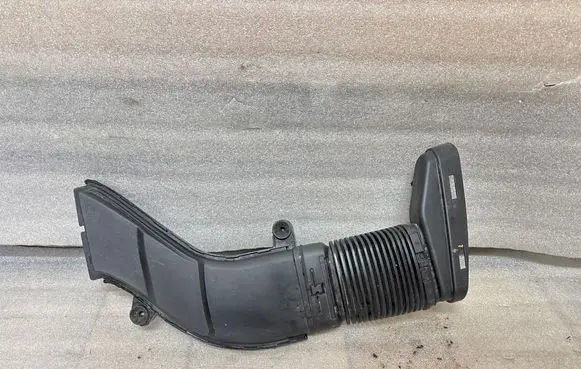 Mercedes-Benz GLE (W166 - C292) Air intake duct part A2760902637