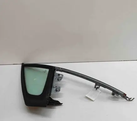 Peugeot 308 Front vent window/glass (coupe) 9201N4