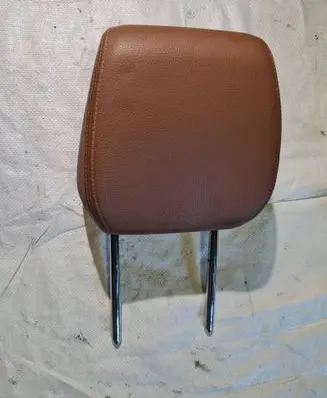 BMW 3 GT F34 Front seat headrest 