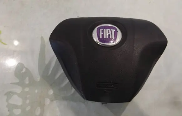 Steering wheel airbag