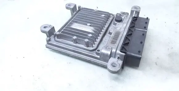 Mercedes-Benz CLS C218 X218 Engine control unit/module A6519007401 A6519011801