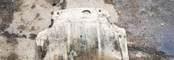 Ford Fiesta Center/middle under tray cover 