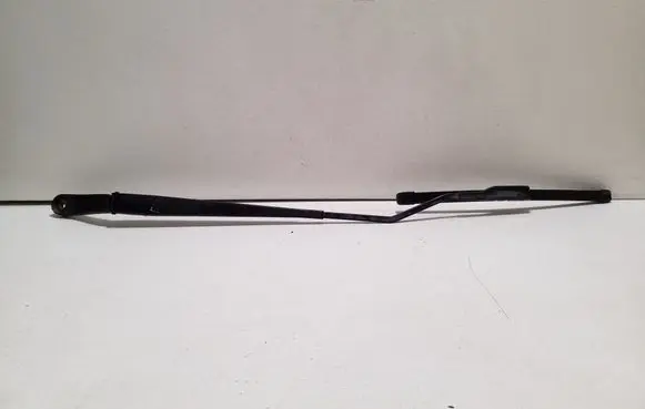 Front wiper blade arm