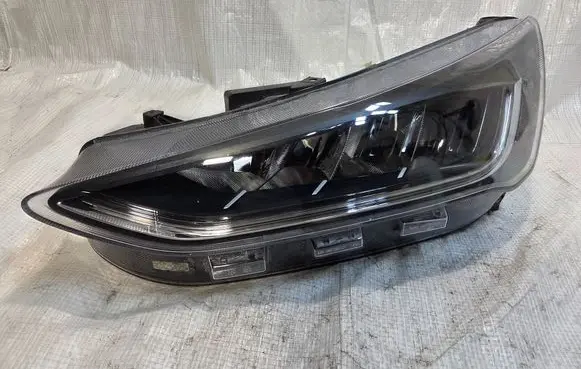 Ford Focus Headlight/headlamp NX7B13E015CF