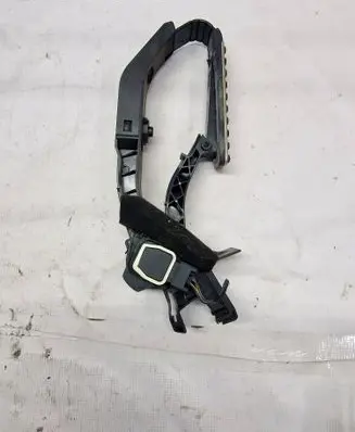 Mercedes-Benz CLC CL203 Accelerator throttle pedal A203300904 2330031209