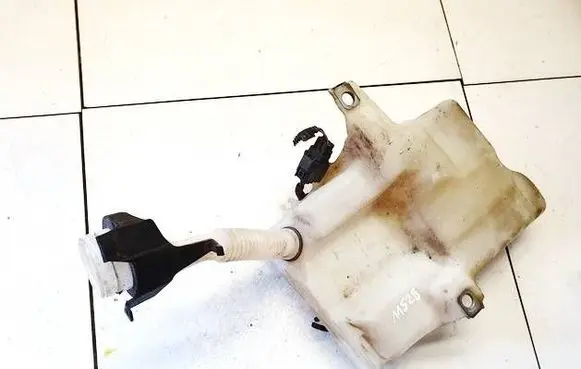Ford Grand C-MAX Windshield washer fluid reservoir/tank AV6113K175AB