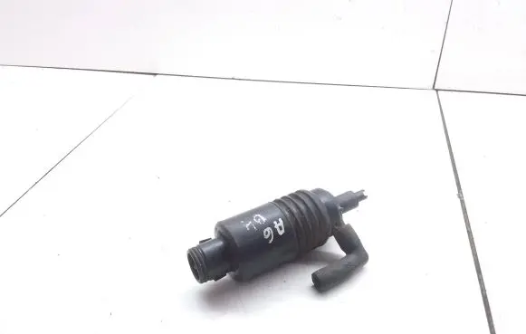 Audi A6 S6 C4 4A Windscreen/windshield washer pump 4A0955651