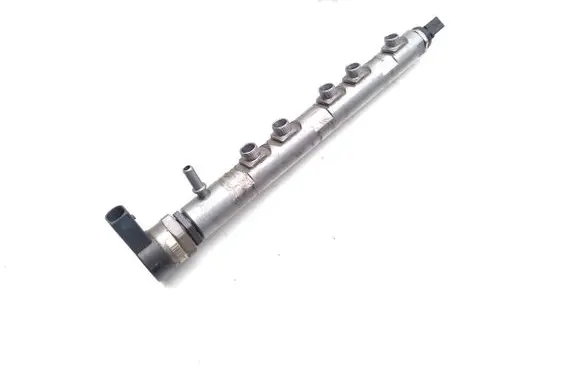 BMW 1 E81 E87 Fuel main line pipe 7801656 0445214134 780165601