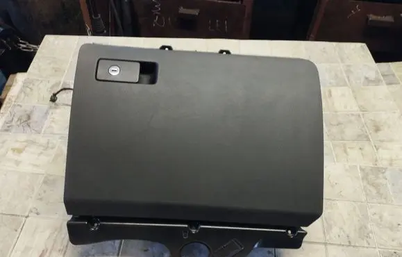 Volkswagen PASSAT B6 Glove box 3C1857114