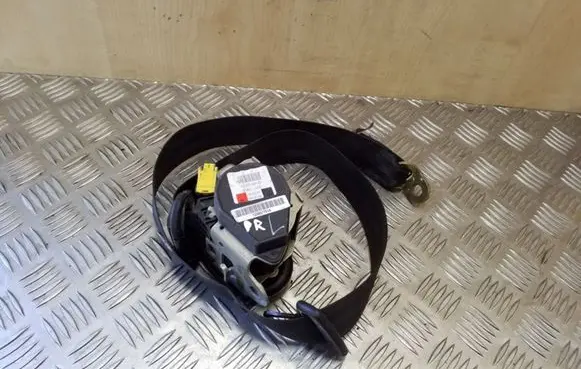Skoda Octavia Mk2 (1Z) Front seatbelt 1Z0857701A