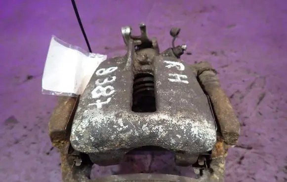 Volkswagen Transporter - Caravelle T5 Rear brake caliper
