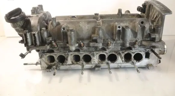 Opel Astra J Engine head 55571949