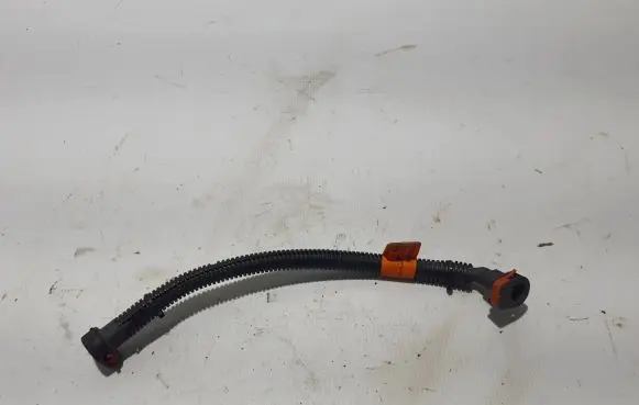 Dodge Durango Air intake hose/pipe 05147252AA