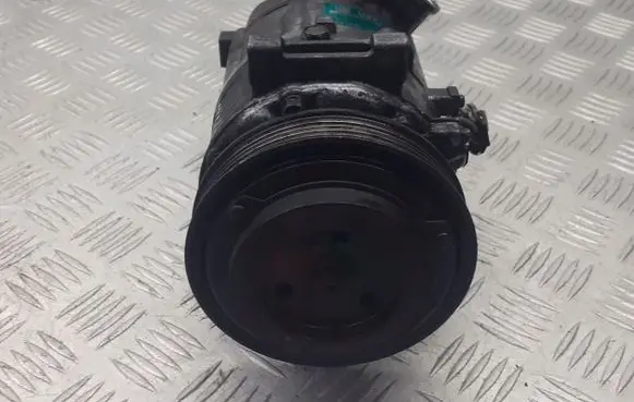 Opel Signum Air conditioning (A/C) compressor (pump) 09225560