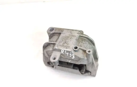 Engine mount bracket