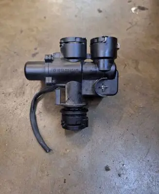 Mercedes-Benz E W211 Coolant heater control valve A2118320584