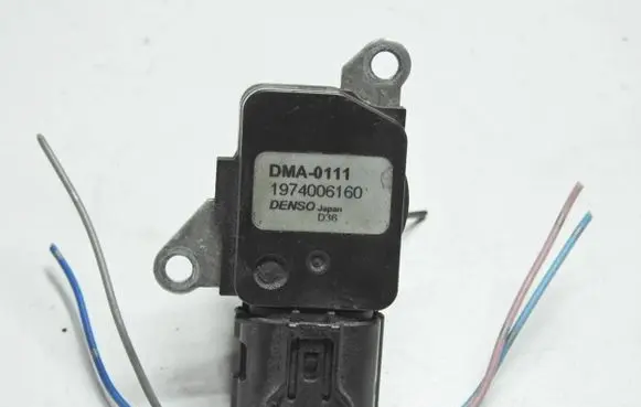 Toyota Urban Cruiser (XP110) Mass air flow meter DMA-0111 1974006160