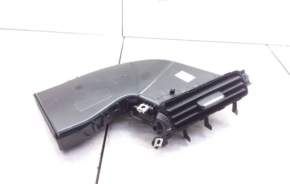 BMW X5 E70 Dashboard air vent grill cover trim 06946952694 16475510