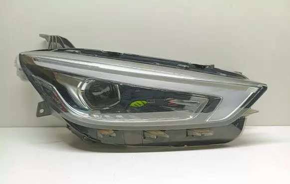 MG ZS Headlight/headlamp A0005R0200 AC230603091