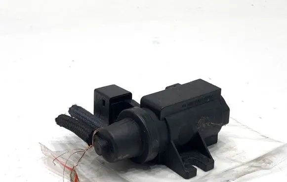 BMW 5 E60 E61 Intake manifold valve actuator/motor 72234100