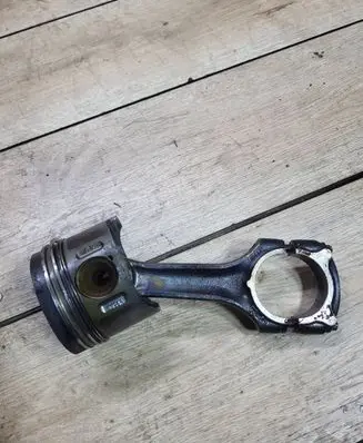 Mercedes-Benz E W211 Piston with connecting rod 8854A