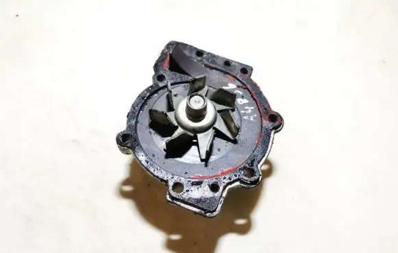 Volvo XC90 Water pump