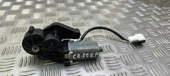 Mercedes-Benz E W212 Seat adjustment motor 0390203369