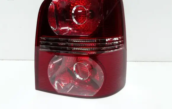 Volkswagen Touran I Rear/tail lights 1T0945096N 1T0945112K MS03M22