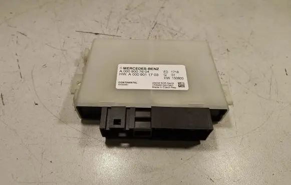 Mercedes-Benz E W213 Reducing agents exhaust control unit A0009007604