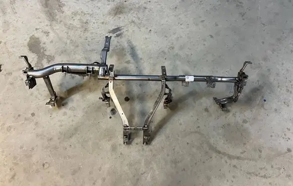 BMW X1 U11 Dashboard cross member/frame bar 9644421