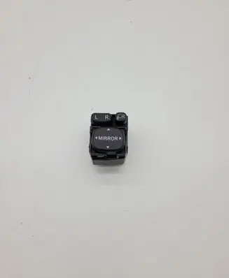 Wing mirror switch