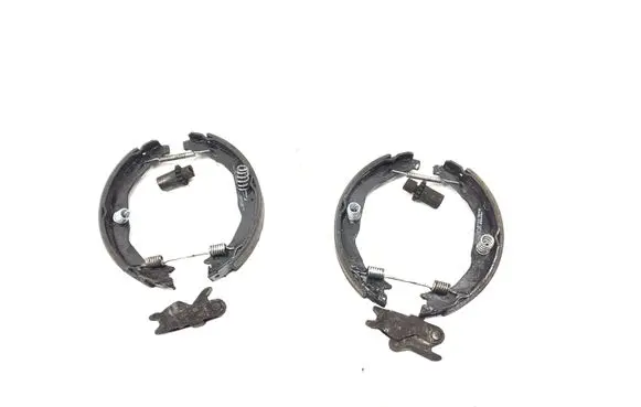 Mercedes-Benz C W204 Handbrake/parking brake pads