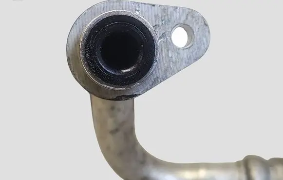 Peugeot 308 Air conditioning (A/C) pipe/hose 9807256280