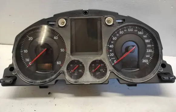 Volkswagen PASSAT B6 Speedometer (instrument cluster) A2C53194181