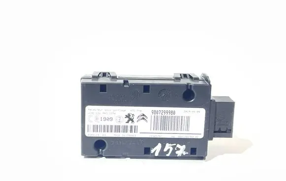 Peugeot 3008 I Tire pressure control unit 9807299980