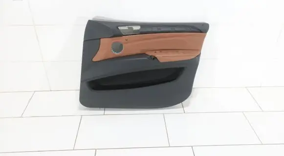 BMW X5 E70 Sliding door card
