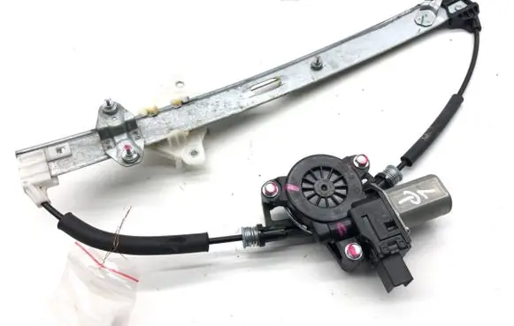 Mazda 3 II Front door window regulator with motor BHN95958X