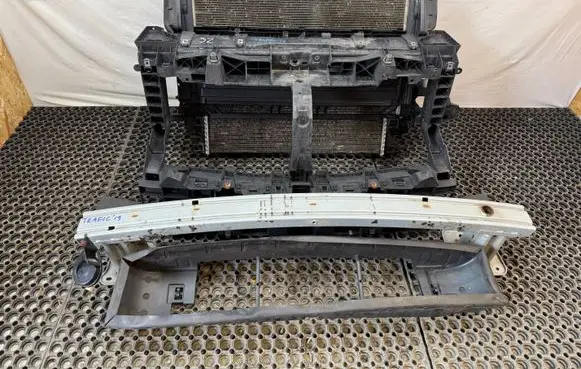 Renault Trafic III (X82) Radiator support slam panel