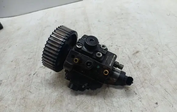 Opel Zafira B Fuel injection high pressure pump 0445010097 0055204599 0387201